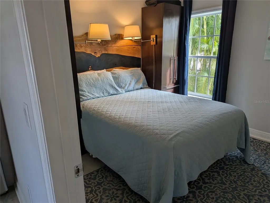 6732 Sarasea Circle Sarasota FL 34242