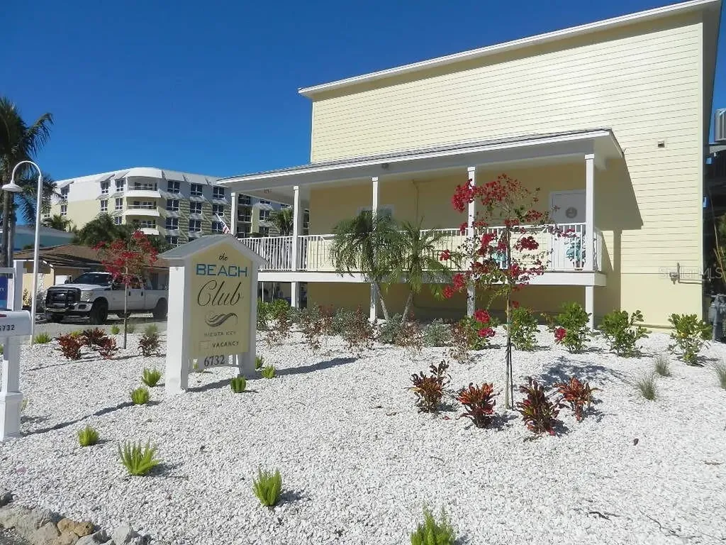 6732 Sarasea Circle Sarasota FL 34242
