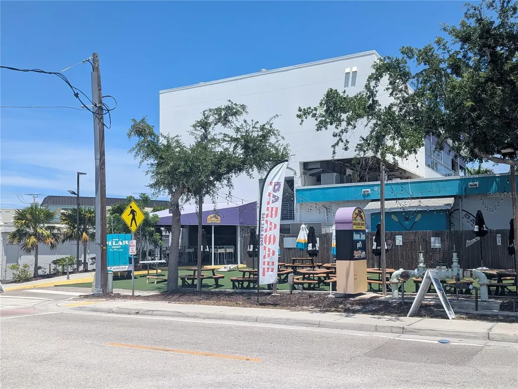 6732 Sarasea Circle Sarasota FL 34242