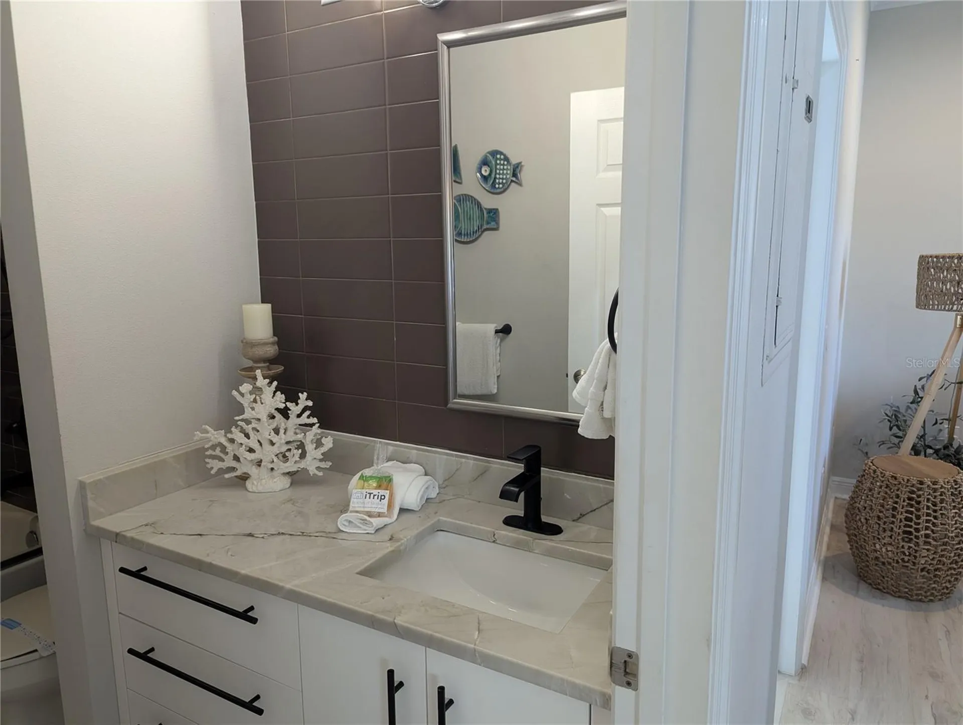 6732 Sarasea Circle Sarasota FL 34242