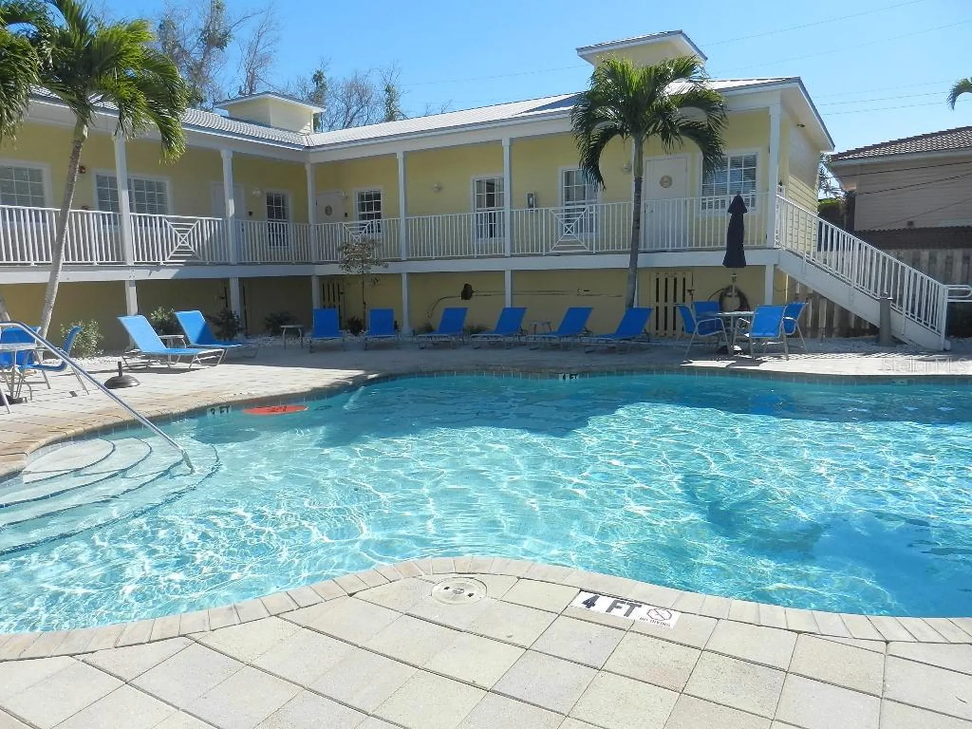 6732 Sarasea Circle Sarasota FL 34242