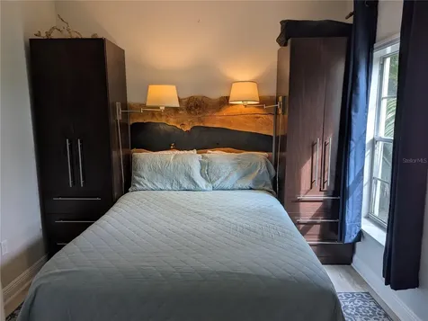 6732 Sarasea Circle Sarasota FL 34242