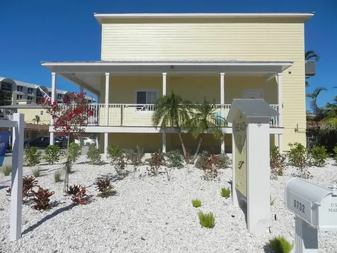 6732 Sarasea Circle Sarasota FL 34242