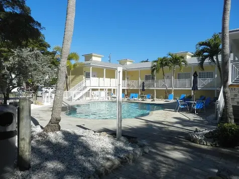 6732 Sarasea Circle Sarasota FL 34242