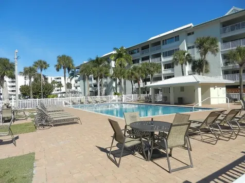 6732 Sarasea Circle Sarasota FL 34242
