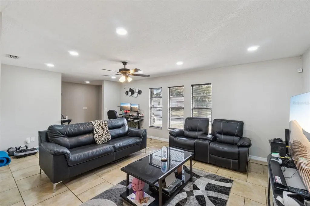 4608 Frisco Circle Orlando FL 32808