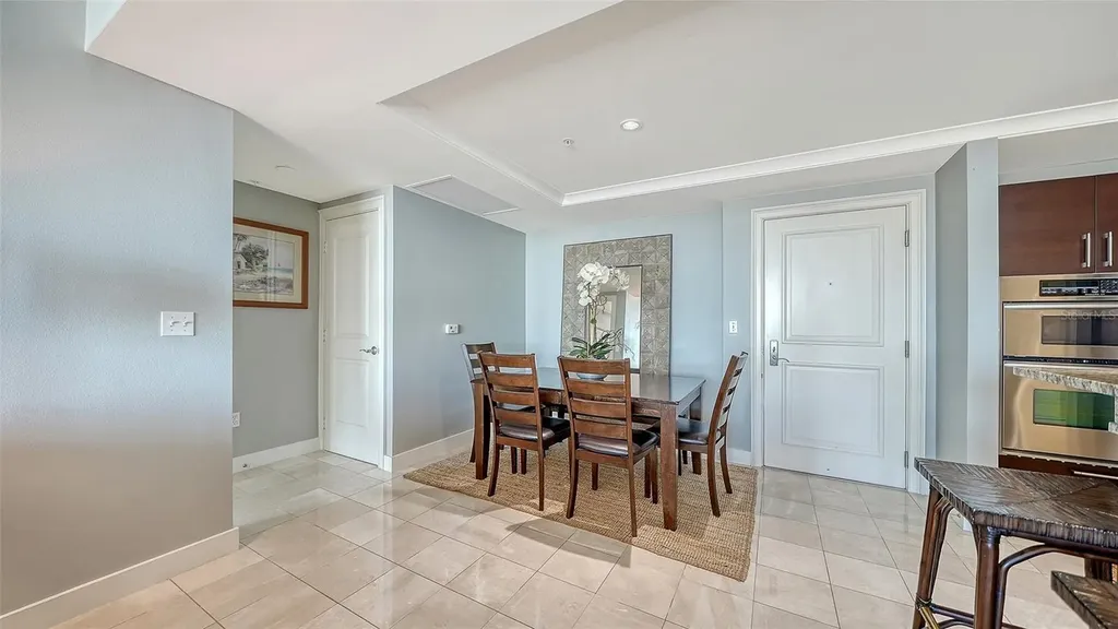 1350 Main Street Sarasota FL 34236