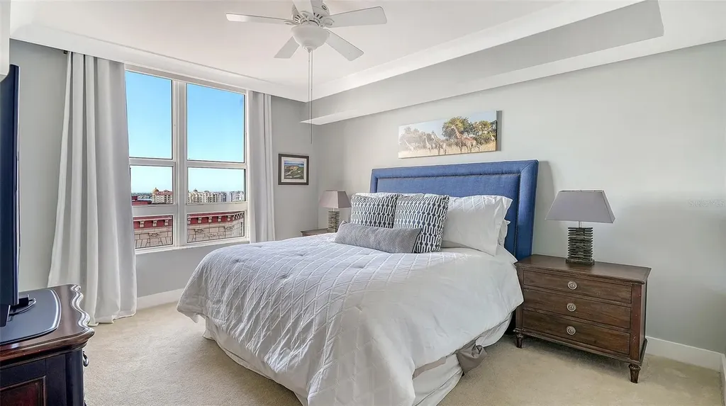 1350 Main Street Sarasota FL 34236