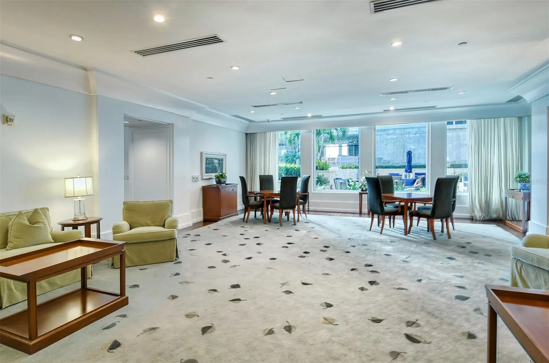 1350 Main Street Sarasota FL 34236