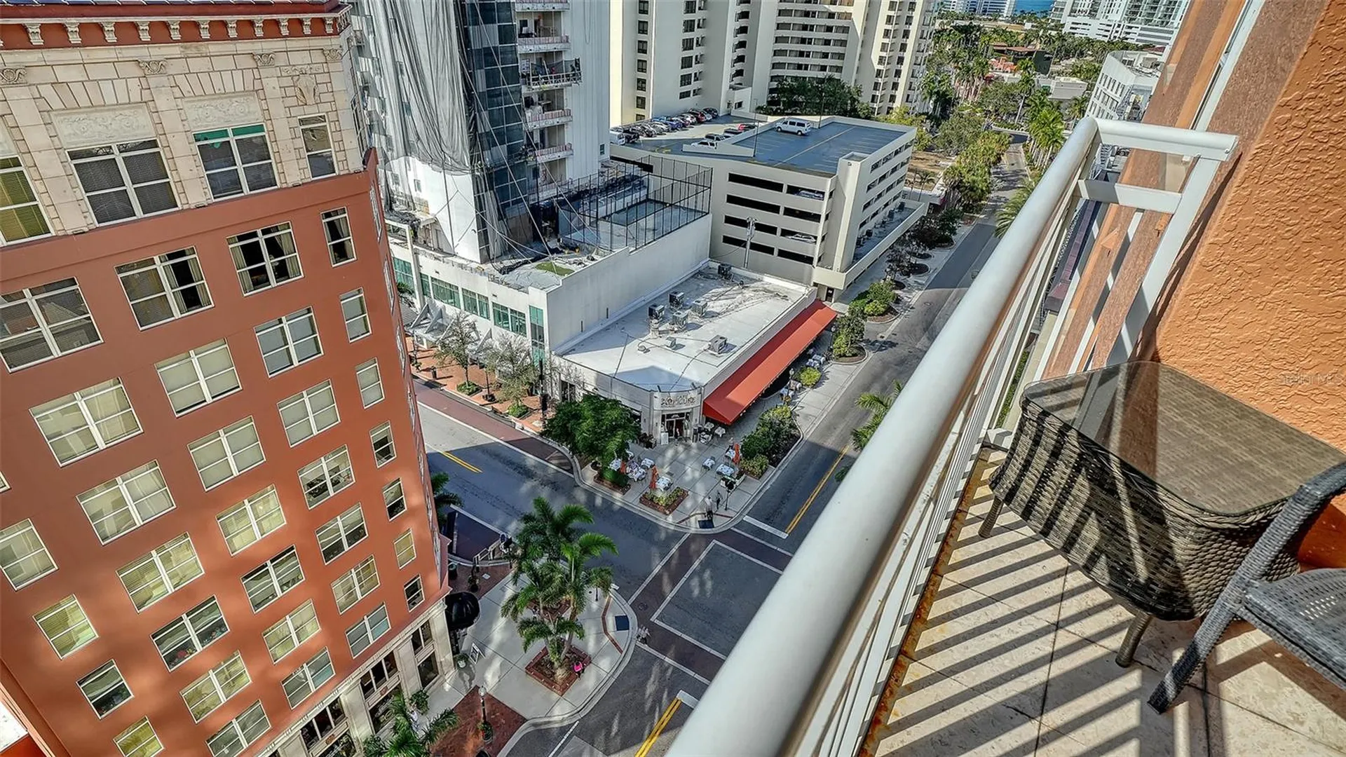 1350 Main Street Sarasota FL 34236