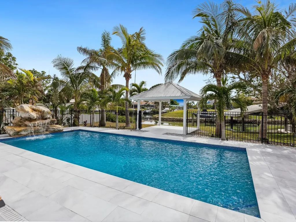 221 Lychee Road Nokomis FL 34275