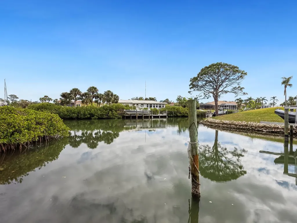 221 Lychee Road Nokomis FL 34275