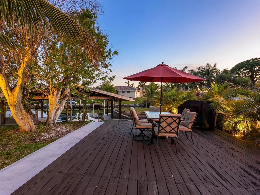 221 Lychee Road Nokomis FL 34275