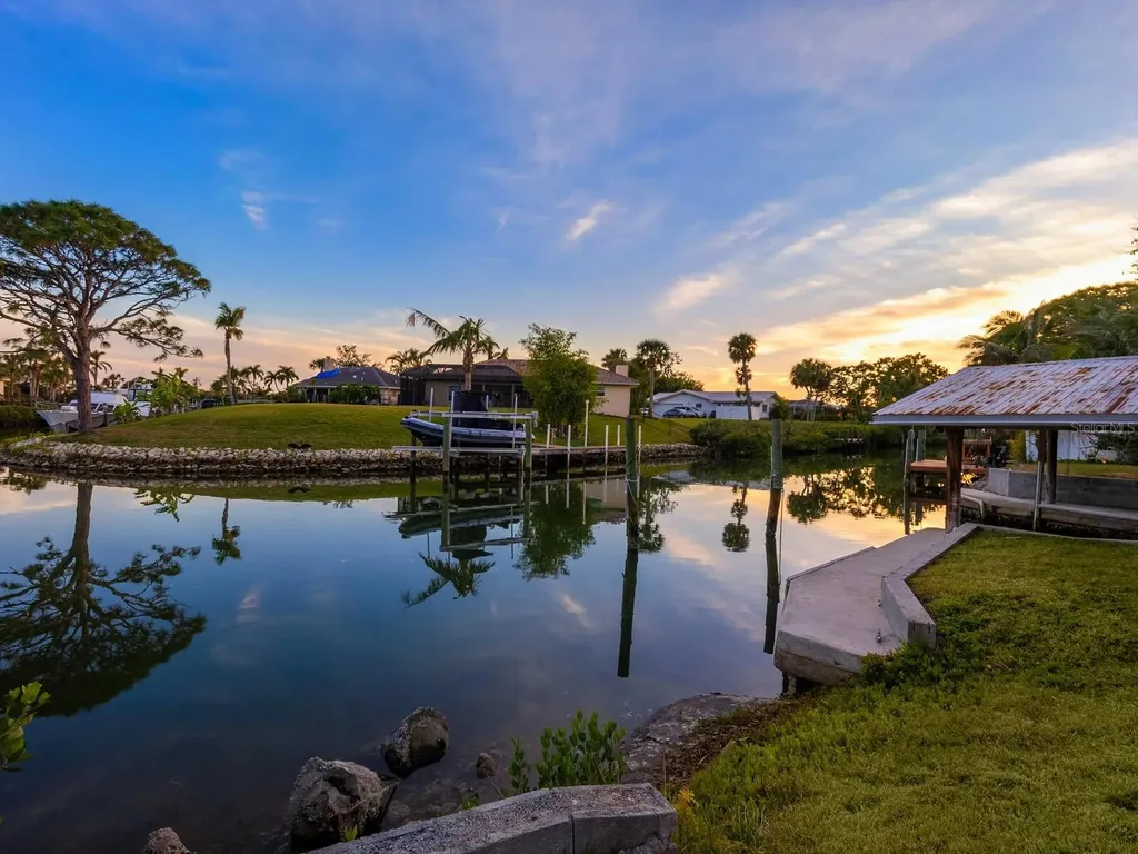 221 Lychee Road Nokomis FL 34275