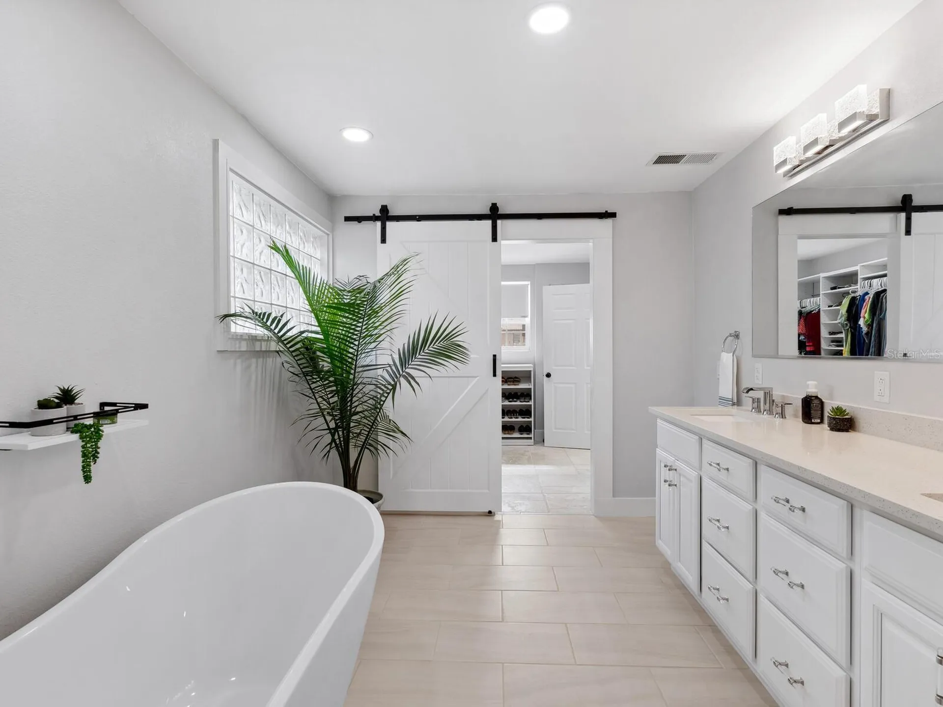 221 Lychee Road Nokomis FL 34275