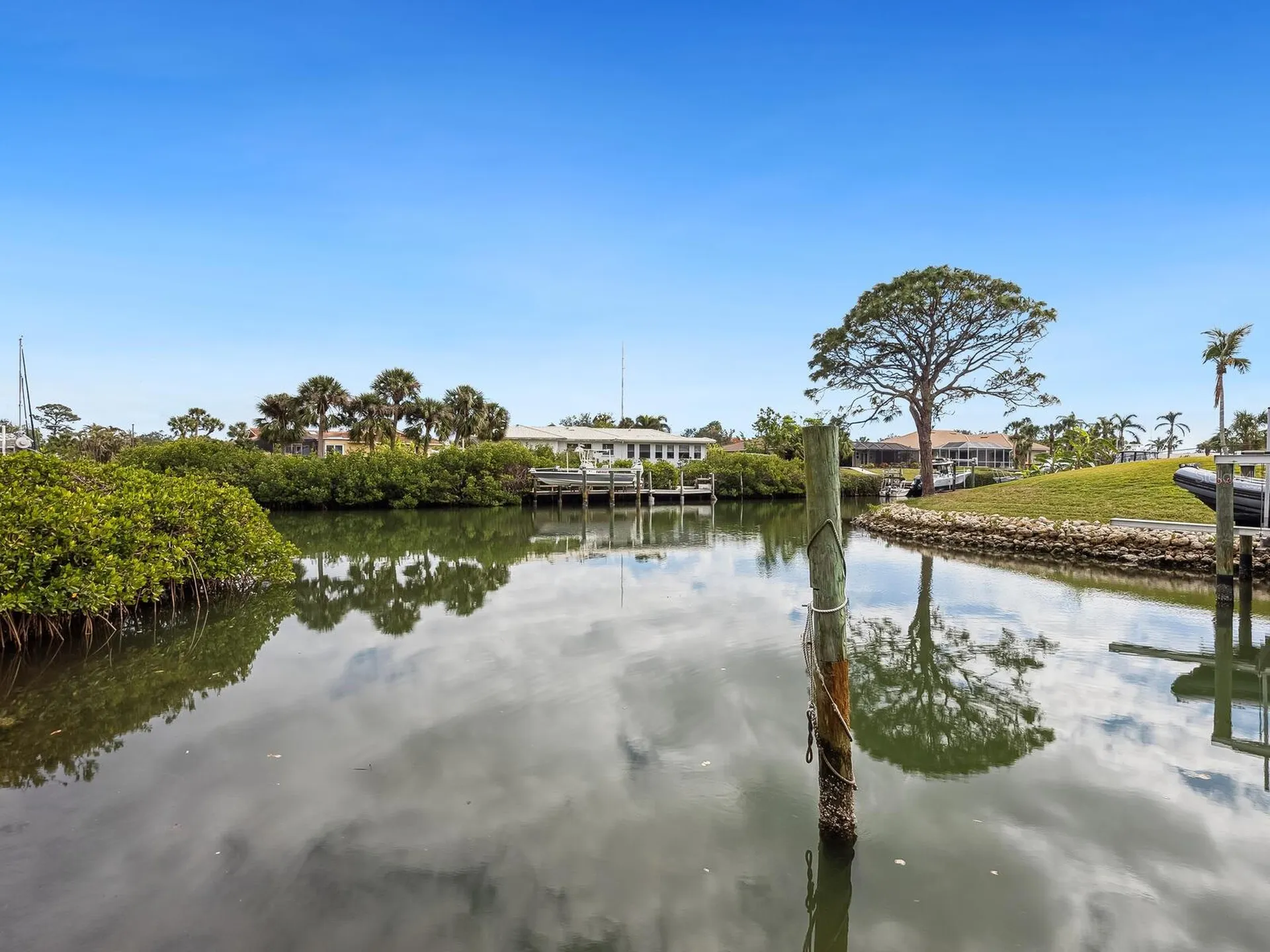 221 Lychee Road Nokomis FL 34275