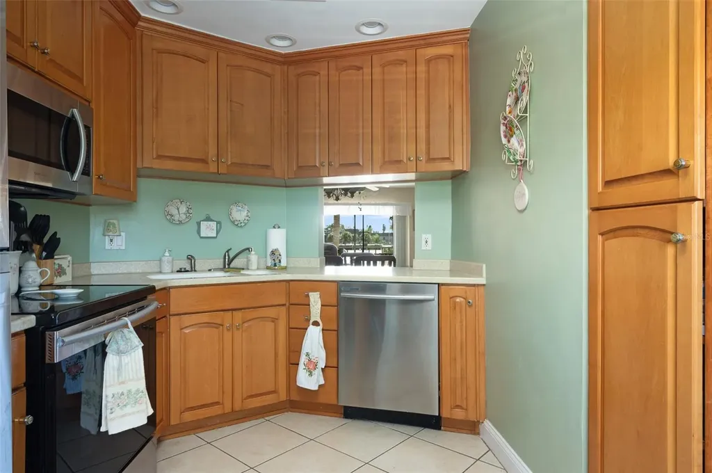 8681 Bardmoor Boulevard Seminole FL 33777