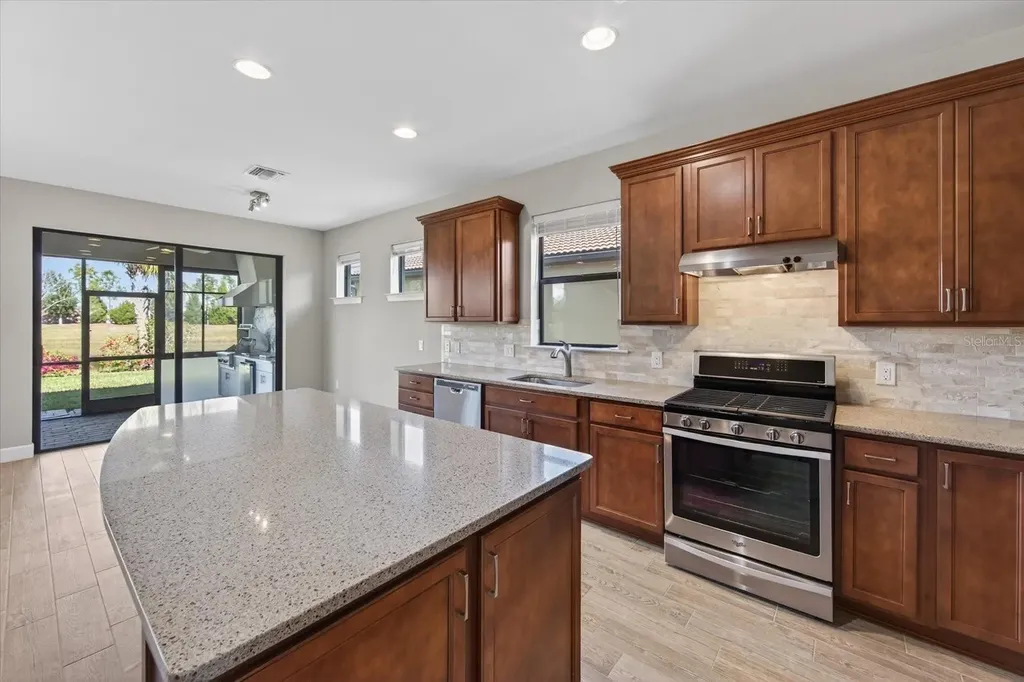 6745 Chester Trail Bradenton FL 34202