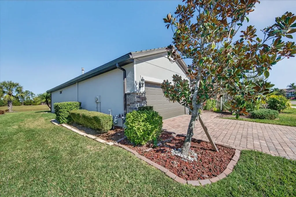 6745 Chester Trail Bradenton FL 34202