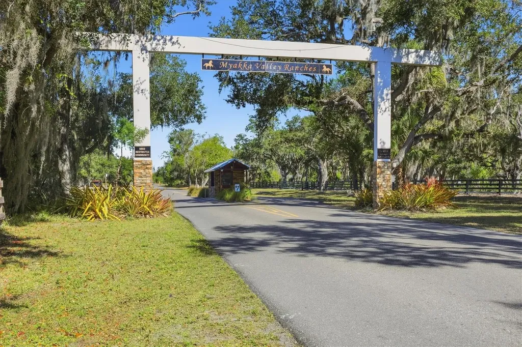 4909 O Bar Road Sarasota FL 34241