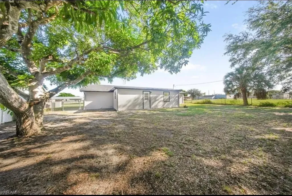 1436 SE 25th Terrace Cape Coral FL 33904