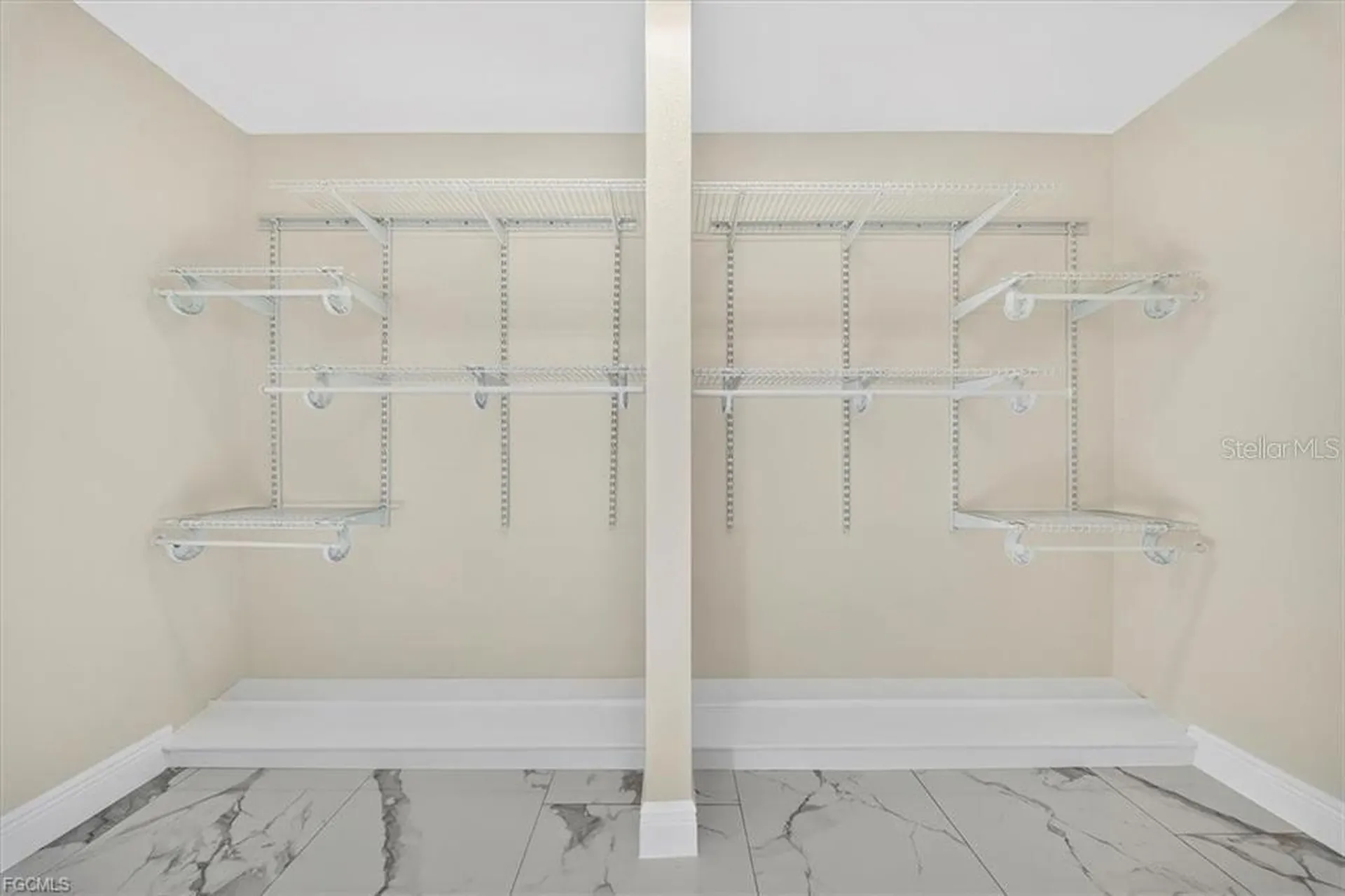 1436 SE 25th Terrace Cape Coral FL 33904