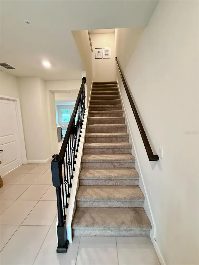 10923 Leafshore Loop Orlando FL 32829