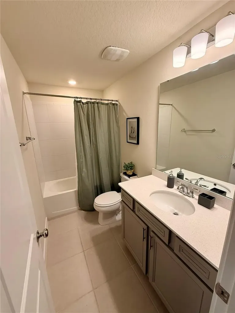 10923 Leafshore Loop Orlando FL 32829