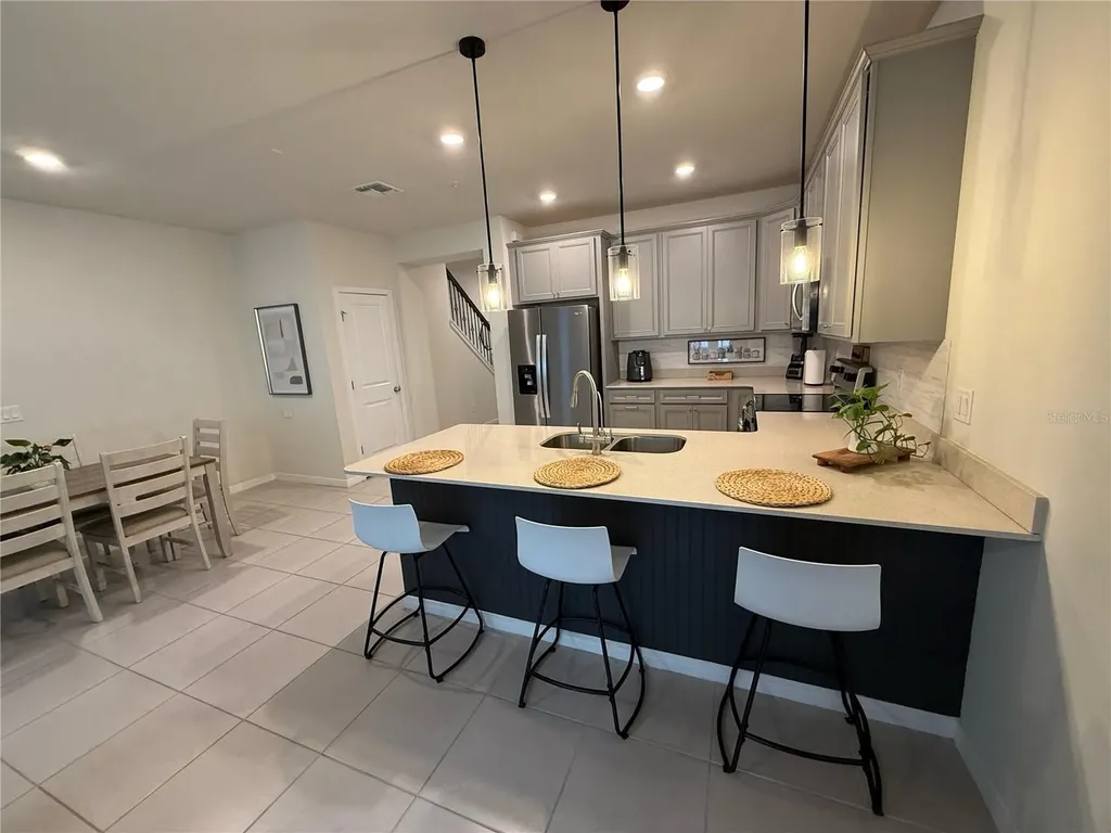 10923 Leafshore Loop Orlando FL 32829