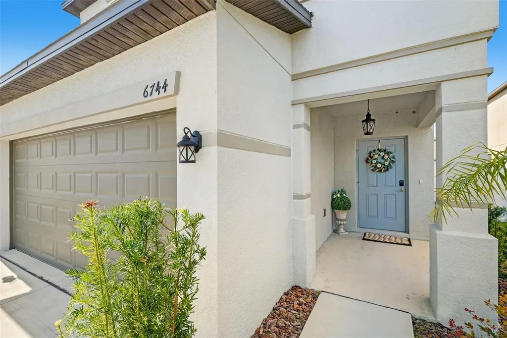 6744 Back Forty Loop Zephyrhills FL 33541