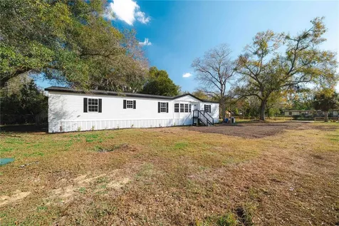 8019 N Meadowview Circle Tampa FL 33625