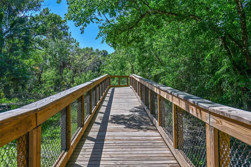 8509 Golden Dawn Court Sarasota FL 34241