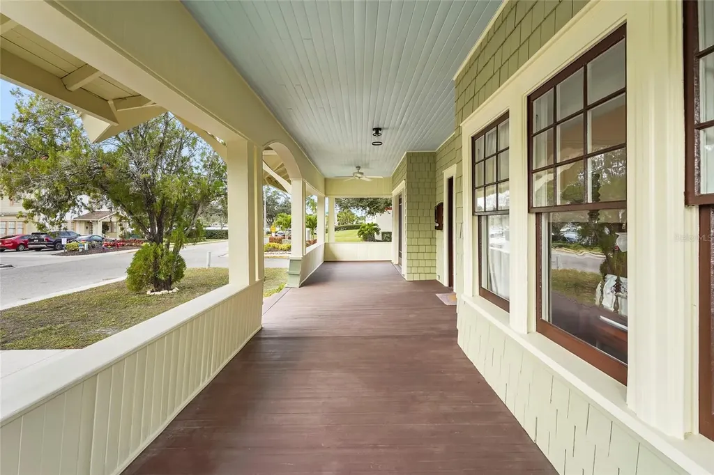1550 3rd Avenue W Bradenton FL 34205