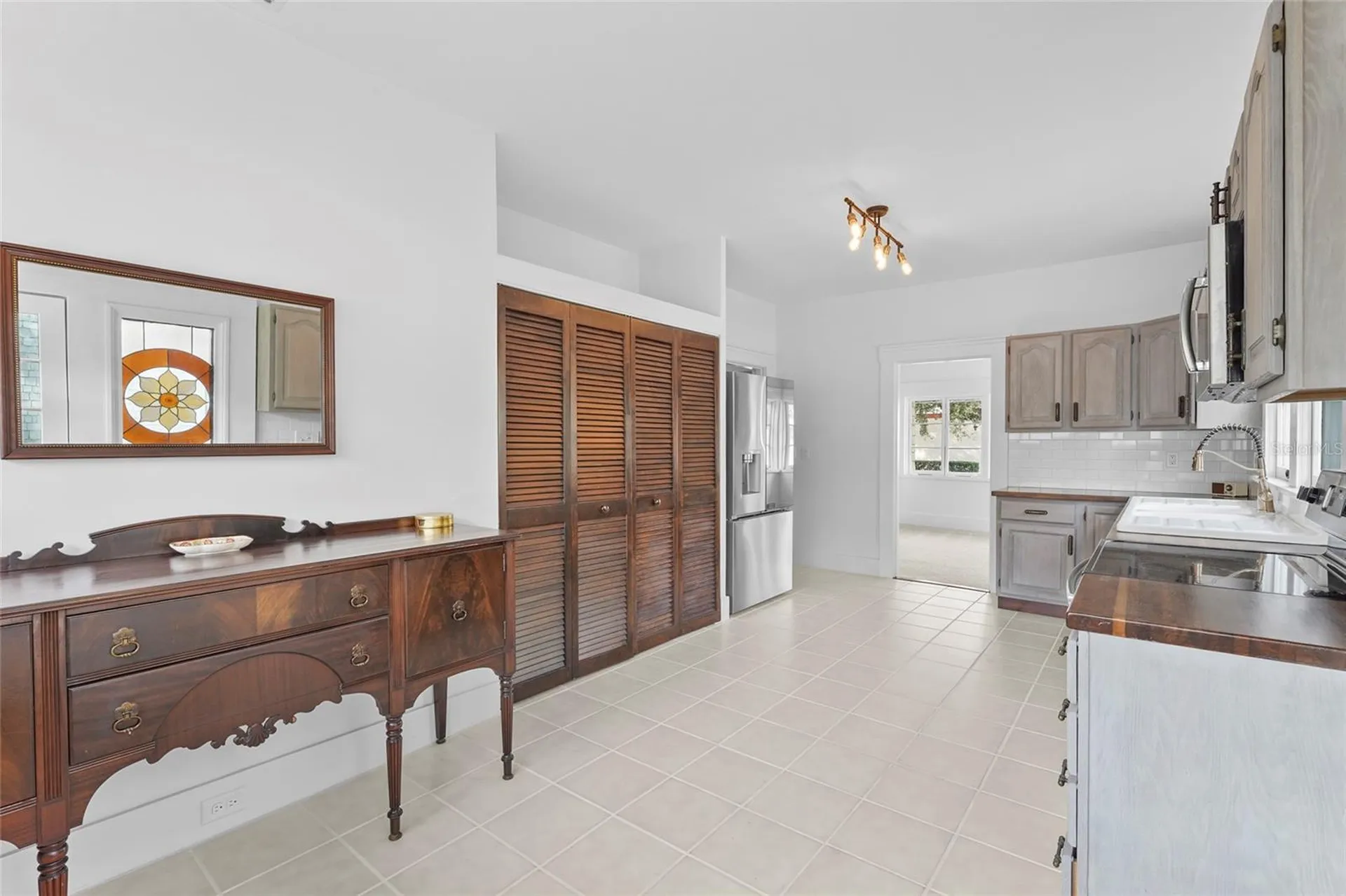 1550 3rd Avenue W Bradenton FL 34205