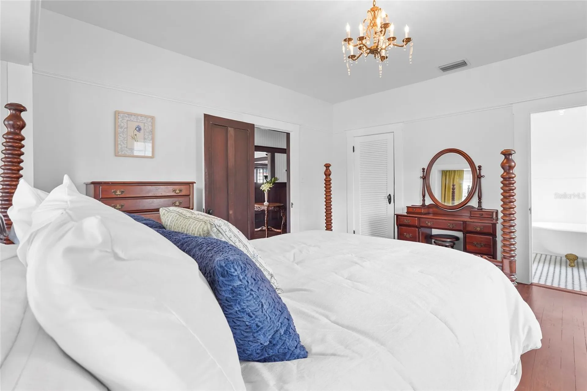 1550 3rd Avenue W Bradenton FL 34205