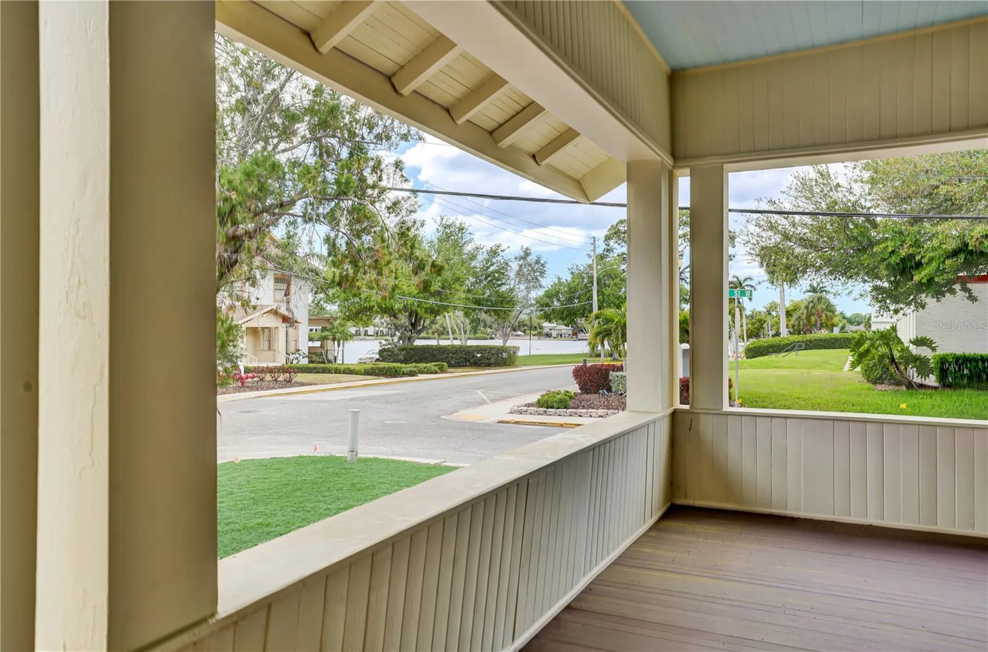 1550 3rd Avenue W Bradenton FL 34205