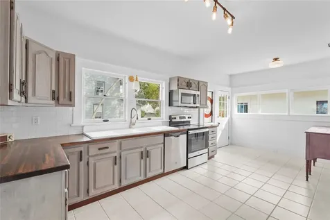 1550 3rd Avenue W Bradenton FL 34205