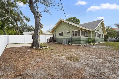 1550 3rd Avenue W Bradenton FL 34205
