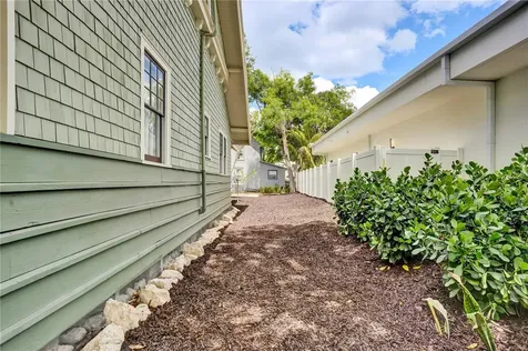 1550 3rd Avenue W Bradenton FL 34205