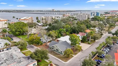 1550 3rd Avenue W Bradenton FL 34205