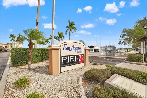 1550 3rd Avenue W Bradenton FL 34205