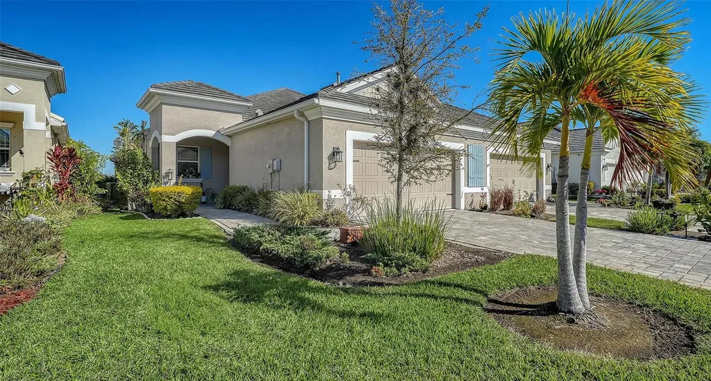 3115 Trustee Avenue Sarasota FL 34243