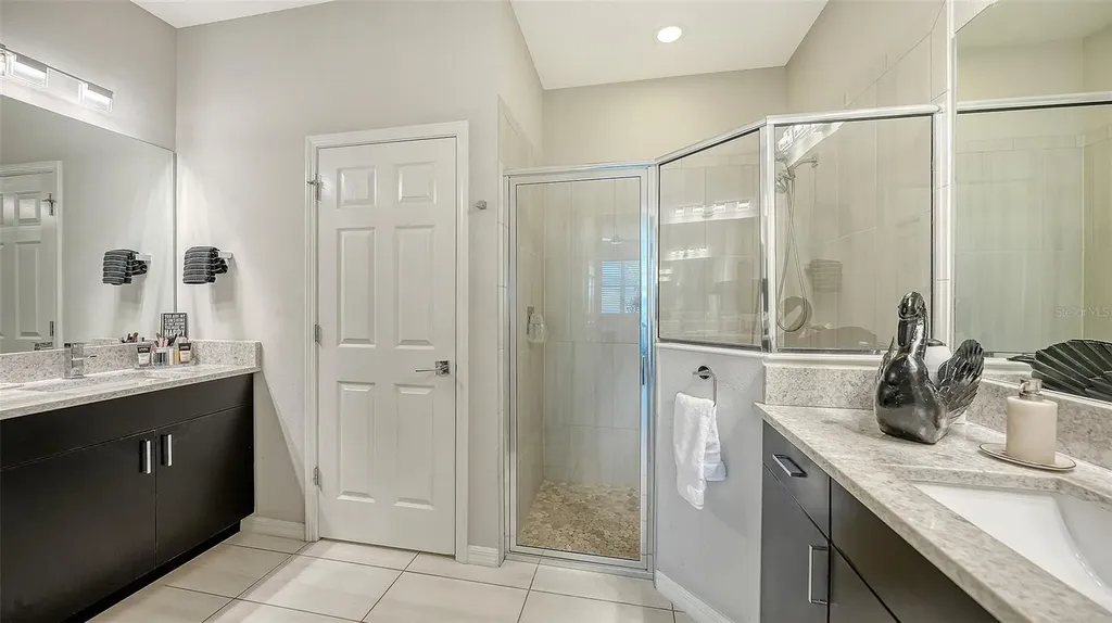 3115 Trustee Avenue Sarasota FL 34243