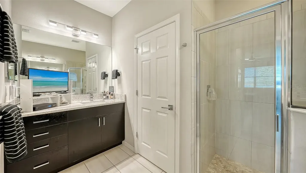 3115 Trustee Avenue Sarasota FL 34243