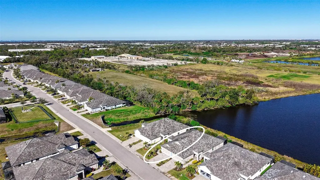 3115 Trustee Avenue Sarasota FL 34243