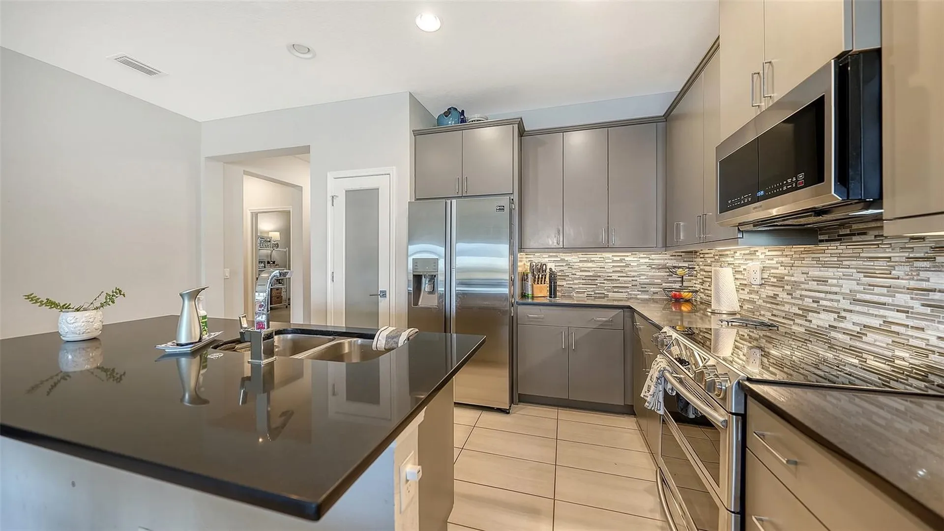 3115 Trustee Avenue Sarasota FL 34243