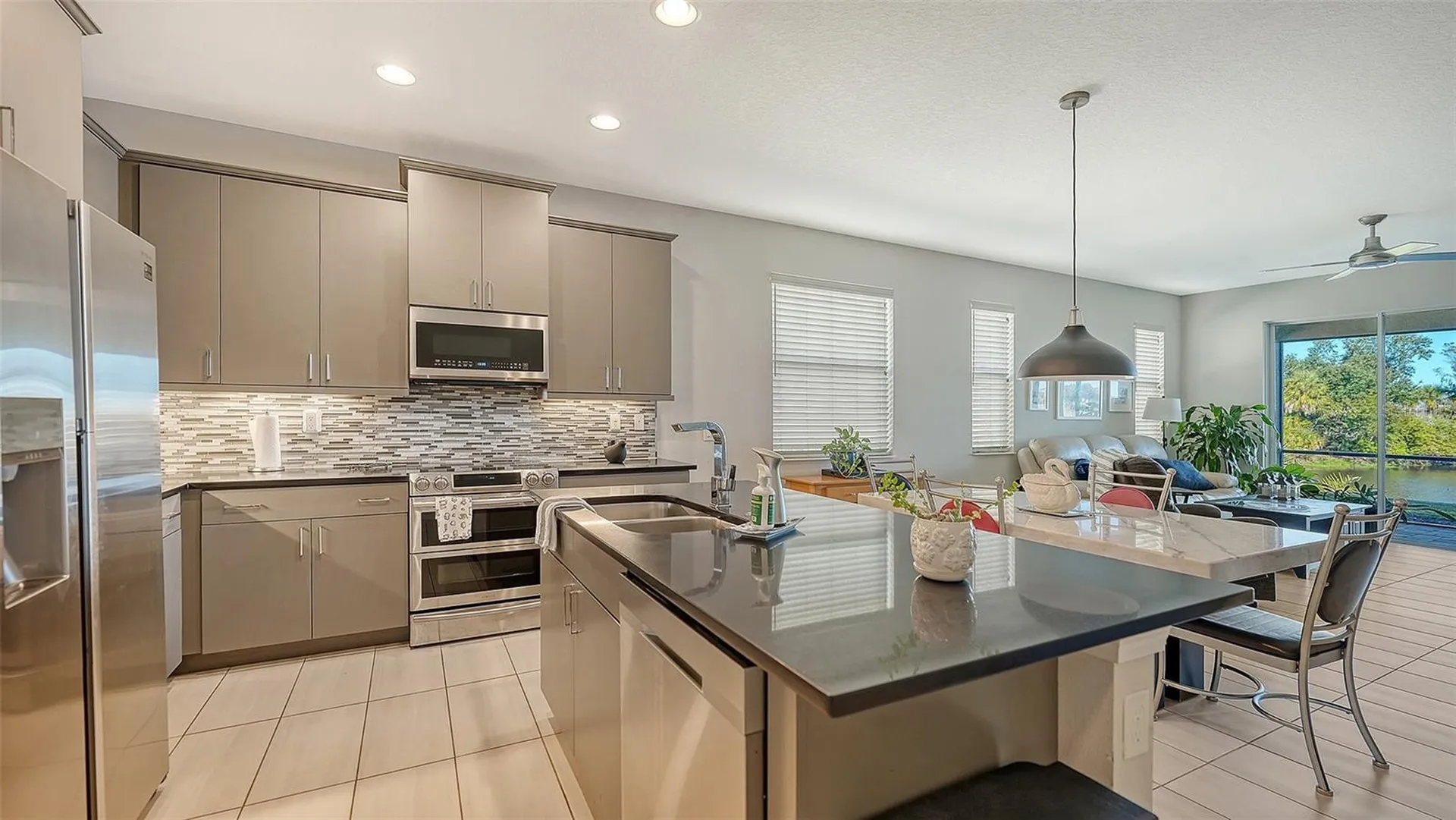 3115 Trustee Avenue Sarasota FL 34243