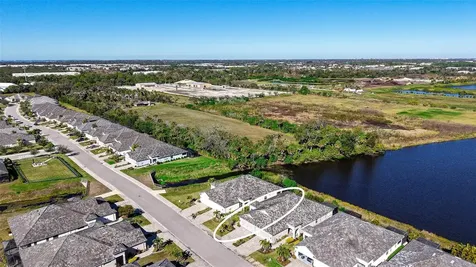 3115 Trustee Avenue Sarasota FL 34243