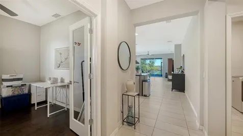 3115 Trustee Avenue Sarasota FL 34243