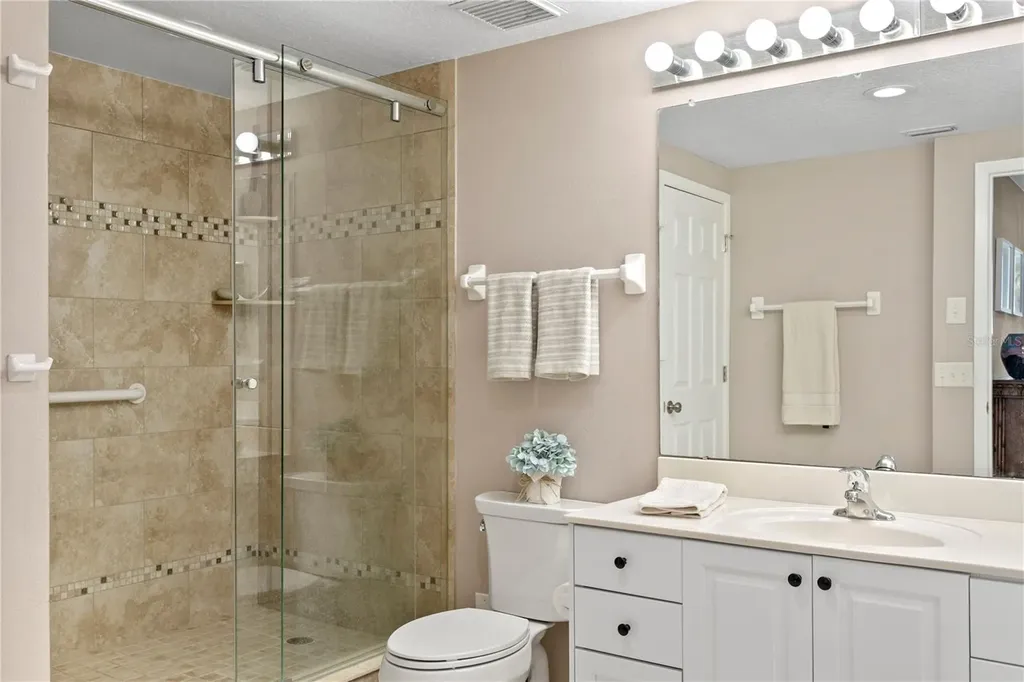 4717 Dolphin Cay Lane S St Petersburg FL 33711